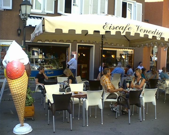 Eis Cafe GelatOne